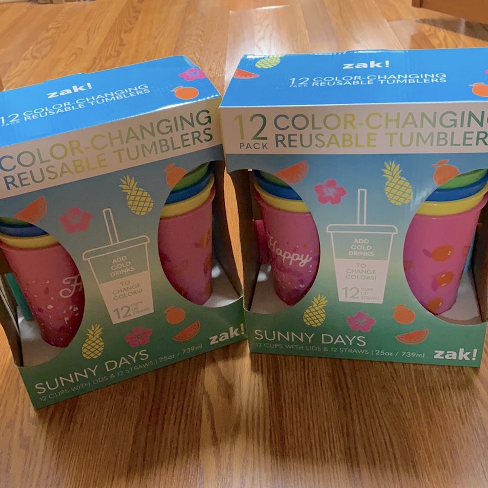 12 color-changing reusable tumblers.